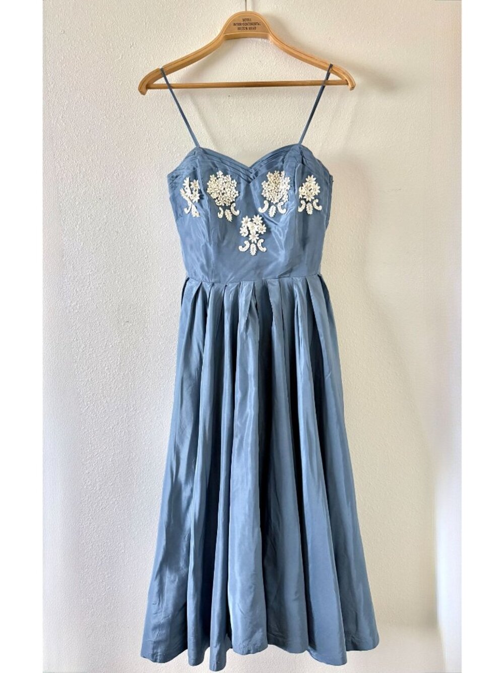 Vintage 1950s Sleeveless Fit And Flare Full Circle Skirt Midi Dress In Blue